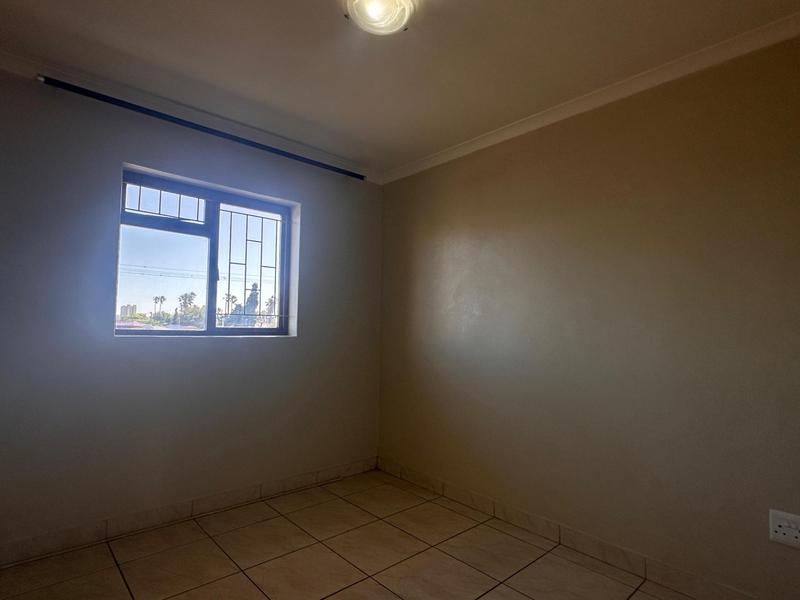 To Let 2 Bedroom Property for Rent in Strand Central Western Cape